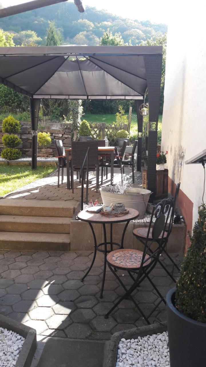 Gaestehaus Burgberg, Weinhaus Fries Kattenes Exterior foto